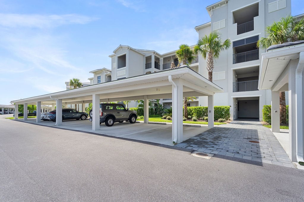 5583_Double_Eagle_4128_Exterior_Building_Front_1