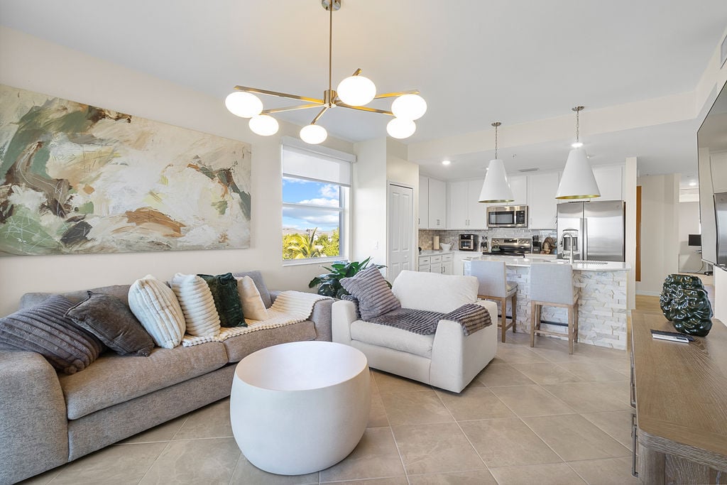 5583_Double_Eagle_4128_Interior_Living_3