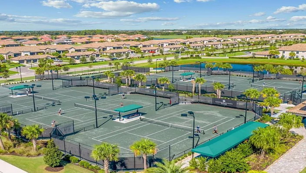 lakewood-national-amenities-tennis-courts-aerial