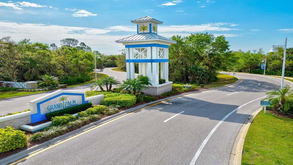 Community_Venice_Grand_Palm_1024x579