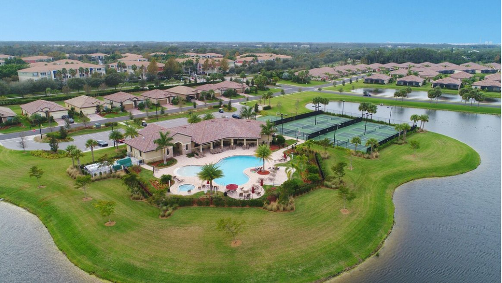 river-strand-amenities-community-aerial