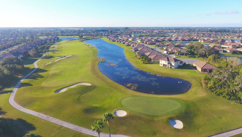 river-strand-amenities-golf