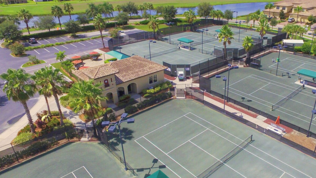 river-strand-amenities-tennis